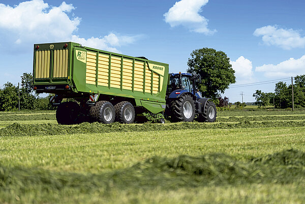 The RX as a loading and forage transport wagon